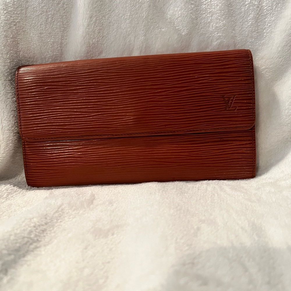 Louis Vuitton Epi Porte Feuille Sarah Leather Long Wallet